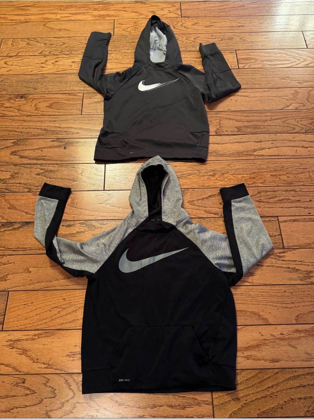 Boy’s Nike Gray Black Hoodies Sz XL Bundle